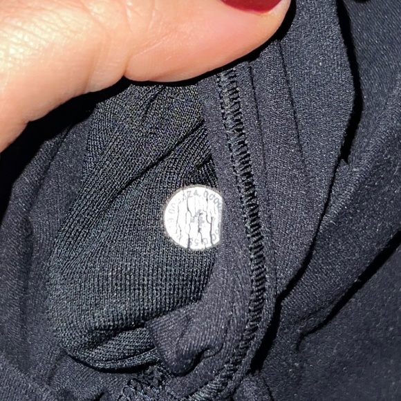 lululemon Align Leggings Super-High-Rise Pant 28" size 4 in Black - Picture 6 of 6